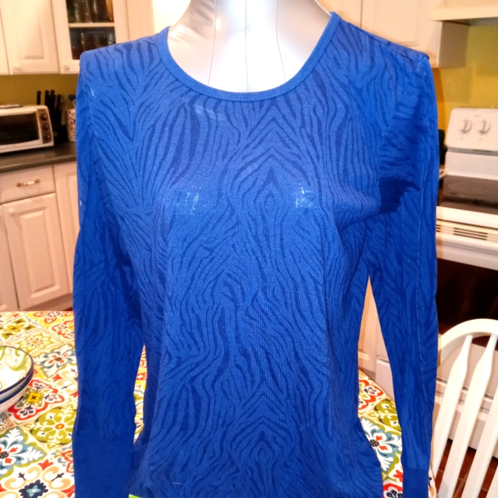 Womens Long sleeve top